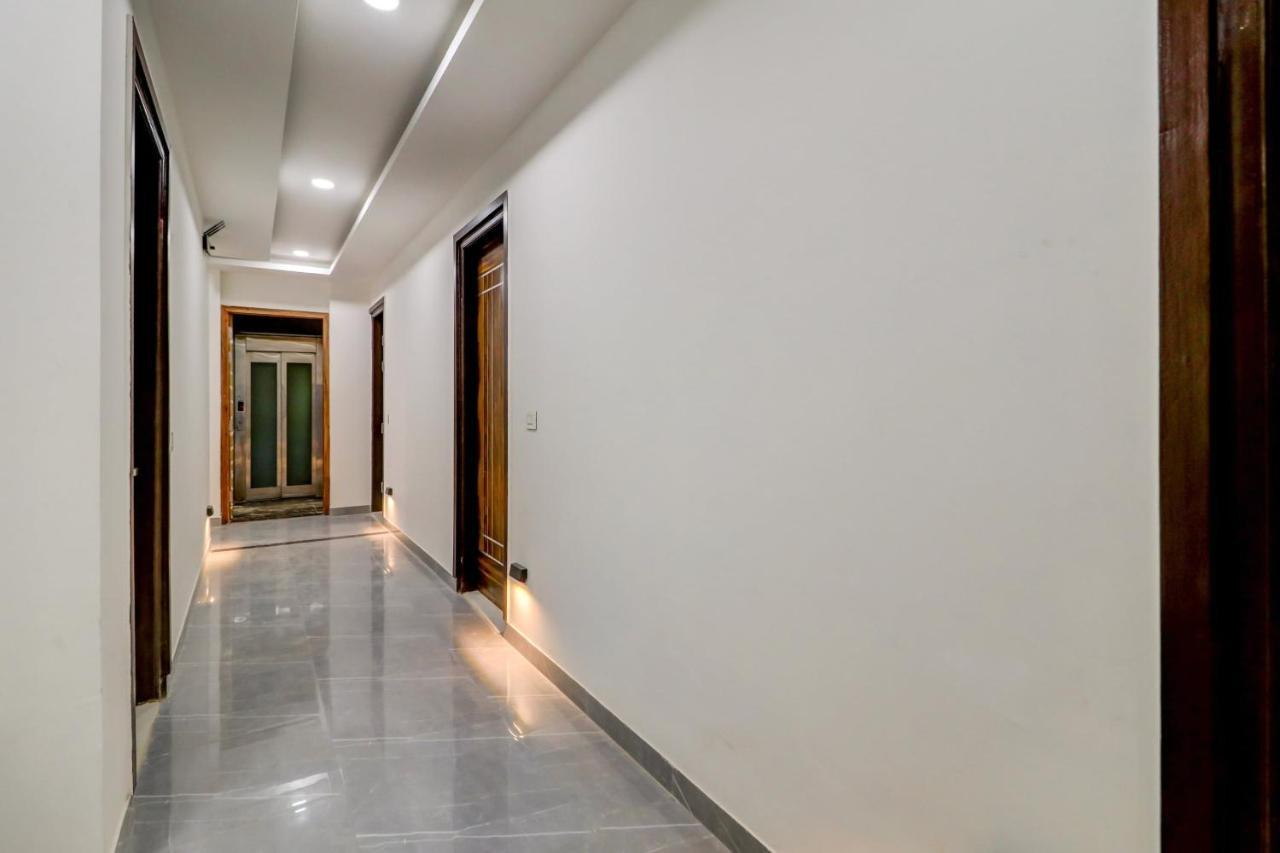Oyo Flagship 80318 Hotel Sai Plaza Near Indira Gandhi International Airport Нью-Делі Екстер'єр фото